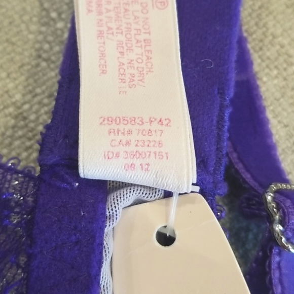 Victoria's Secret Vintage Dream Angels Plush Push up Bra Rhinestone Crystal NWT - Picture 10 of 15